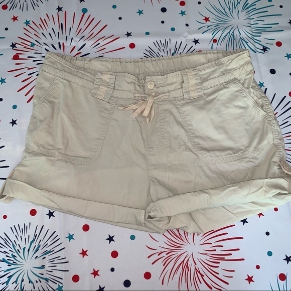 Motherhood Maternity Khaki Shorts, sz M - Picture 1 of 5